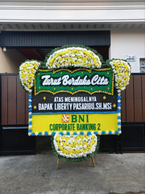 Papan Bunga Duka di Pegadungan
