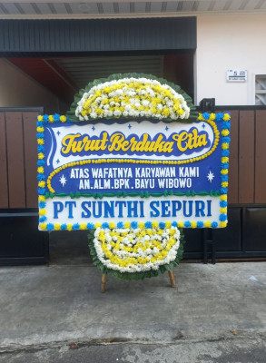 Papan Bunga Duka di Pegadungan