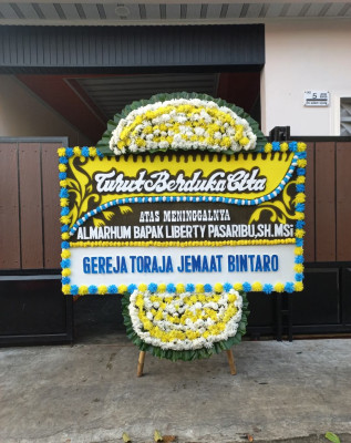 Papan Bunga Duka di Pegadungan